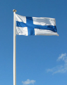 File:Suomen lippu valokuva.png