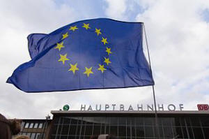 Die Europaflagge verkehrt herum aufgehängt