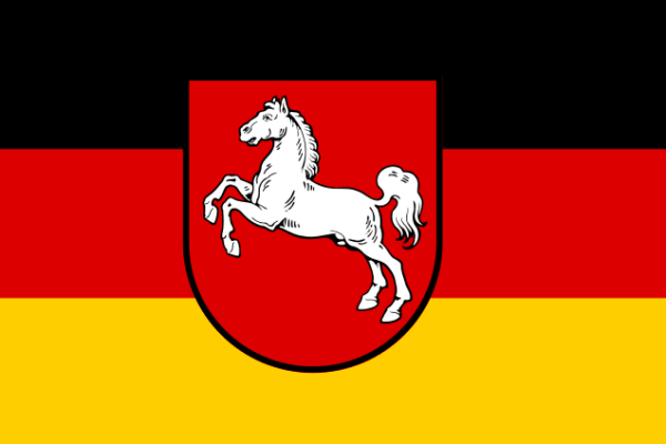 https://upload.wikimedia.org/wikipedia/commons/thumb/8/81/Flag_of_Lower_Saxony.svg/640px-Flag_of_Lower_Saxony.svg.png